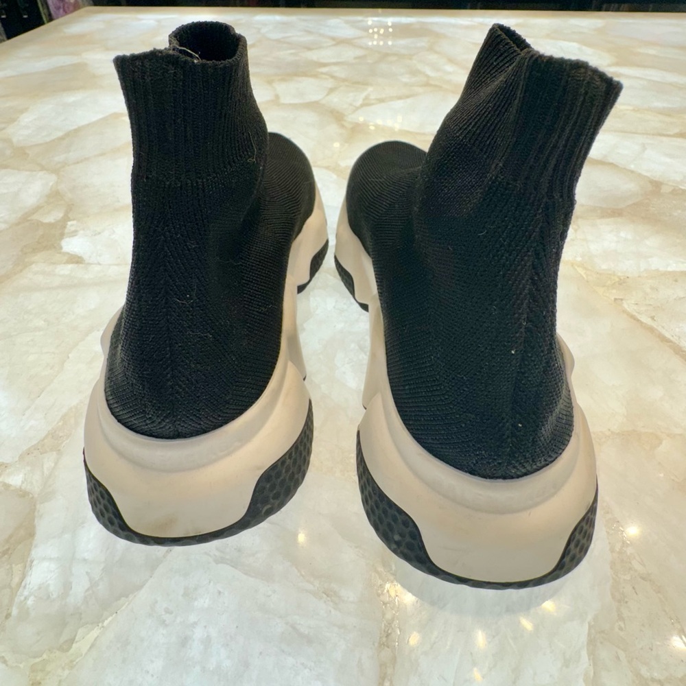 BALENCIAGA Speed High-Top Sneakers
Like New shoes - Picture 5 of 11